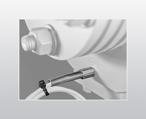 Temperature monitoring of all compressor stages as well as of the final separator