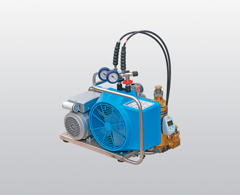 Compresor de aire respirable OCEANUS de BAUER con motor eléctrico