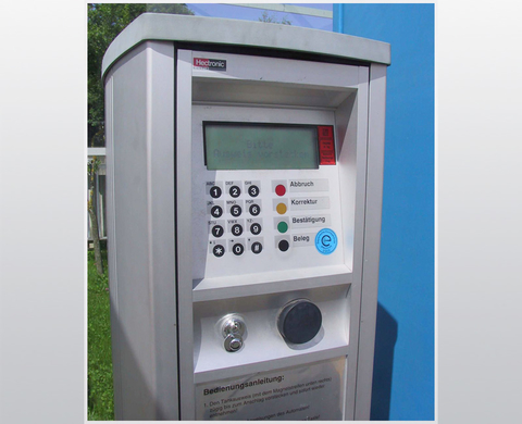 TA 2331 – automatic fuel vending machine for station card operation (e.g. depot filling station)