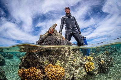 BAUER supplies breathing air for a research diving expedition in the South Seas