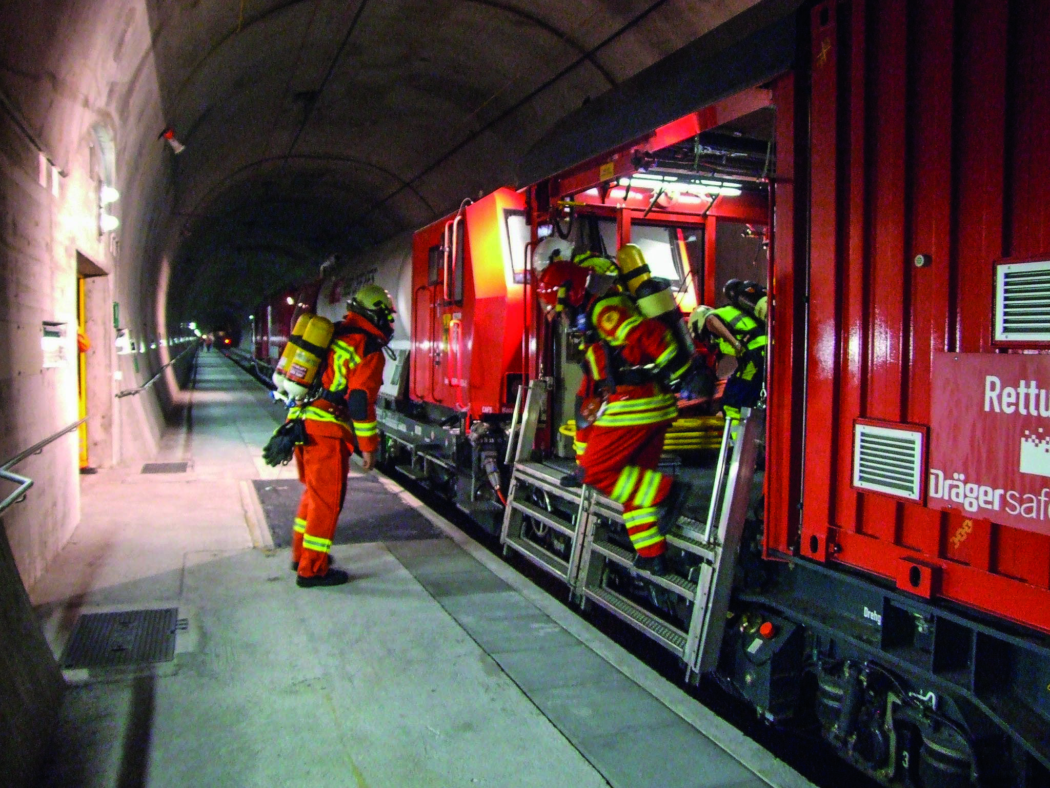 2017_Dr_ger_Tunnelzug_mit_BAUER_Luftversorgung