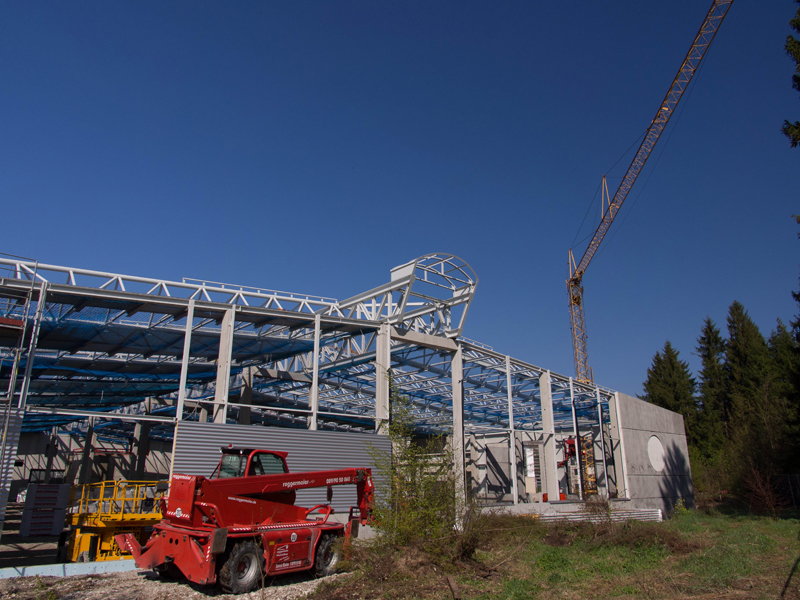 La nouvelle usine de groupes compacts de BAUER prend forme