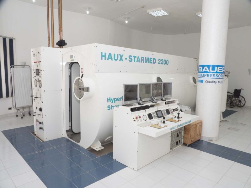 The new Haux hyperbaric chamber was added in 2011 and has enormously increased the Center’s treatment capacity